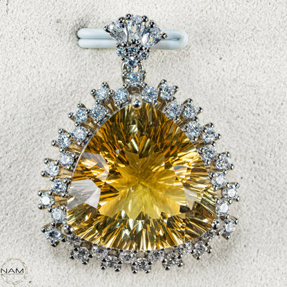 Citrin Anhänger aus 925er Silber Strahlende Eleganz 7,57g 37,85ct