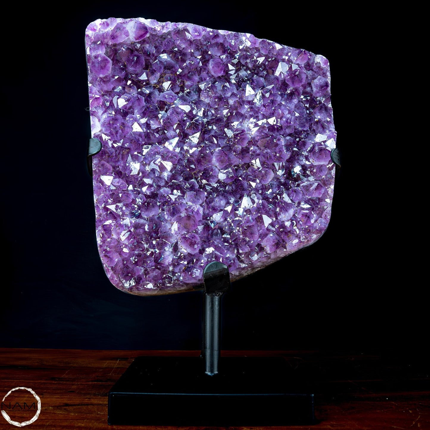 Natürliche Amethyst-Kristalle/Druse auf Ständer - 20956,11g