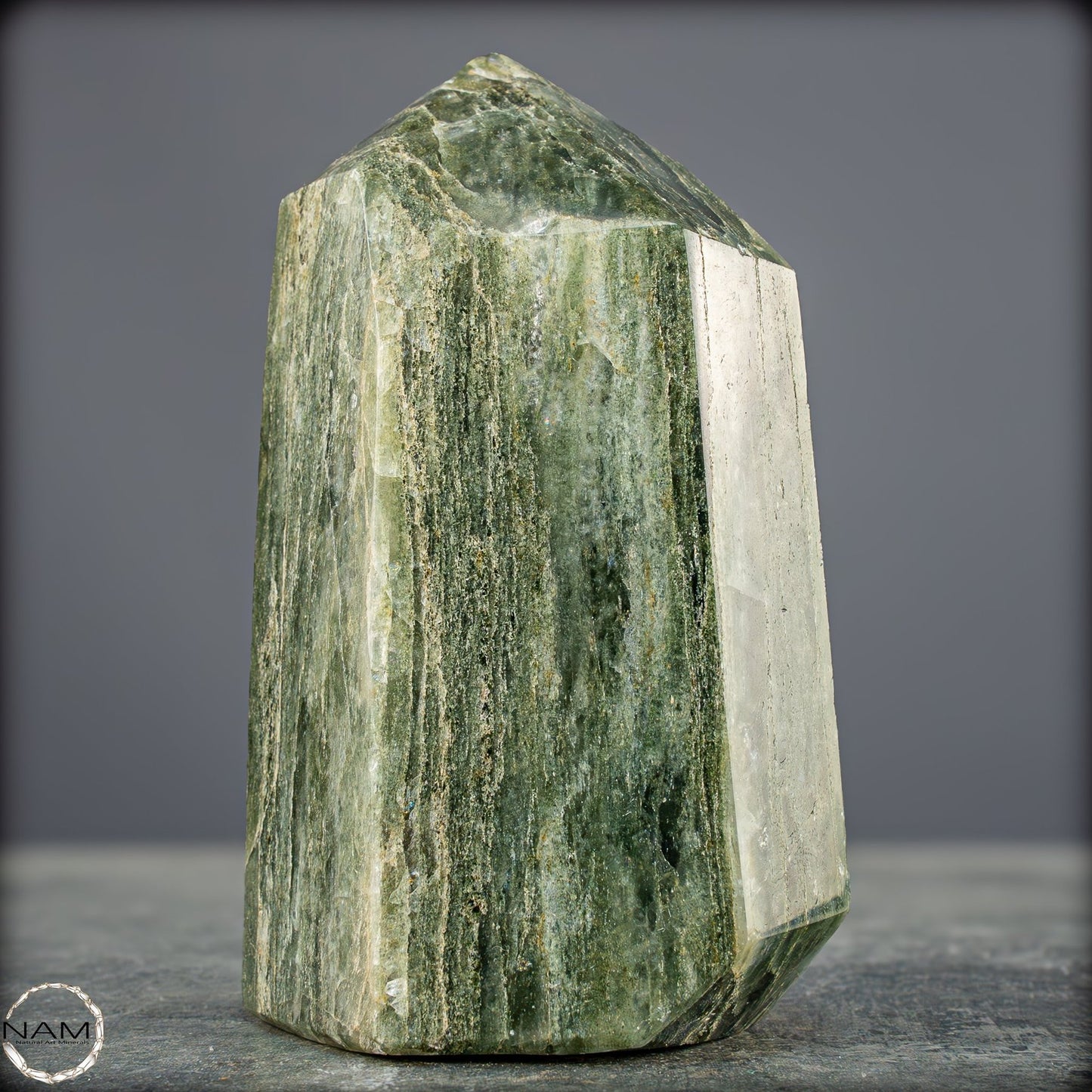 Natürliche Grüne-Quarzkristall Obelisk aus Brasilien - 675,38g