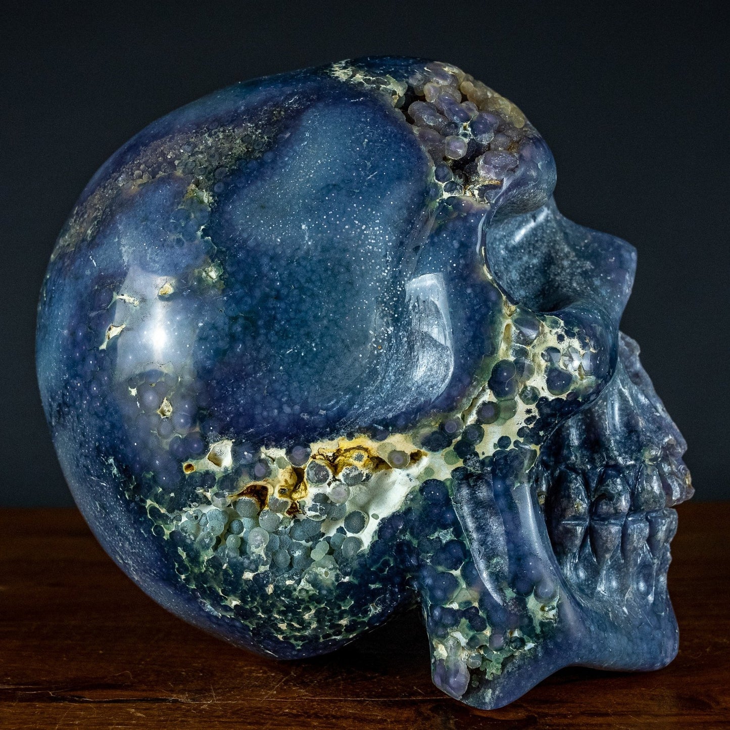 Natürlicher Botryoidal Chalcedony Kristall-Totenkopf - 6640,80g