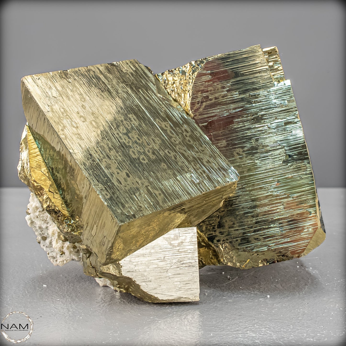 Natürliche Pyrit und Quarz Kristallcluster - 2792,47g