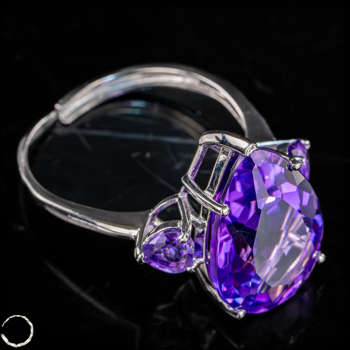 Einzigartiger Amethyst-Ring aus 925er Silber - 5,41g