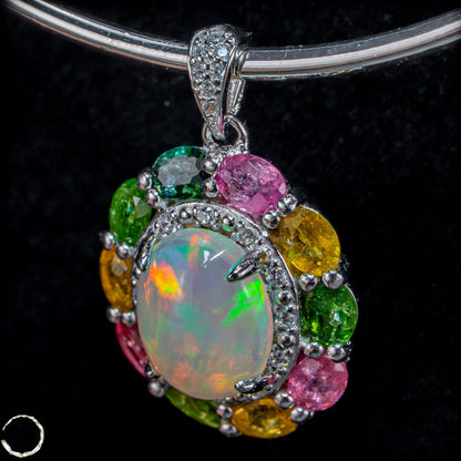 Welo Opal & Turmalin Anhänger – Farbenpracht in vollendeter Harmonie 3,47g 17,35ct