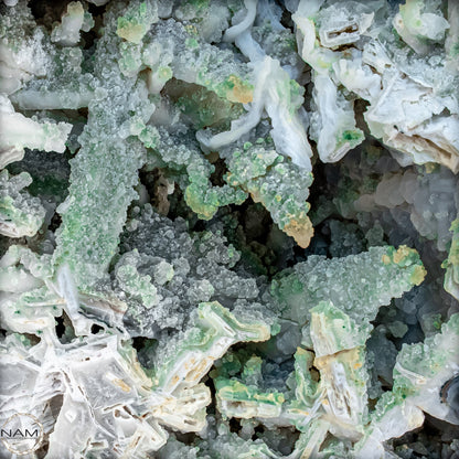 Ein Kunstwerk der Natur – Anhydrit, Prasiolith & Amethyst auf Achat – 17184,36g