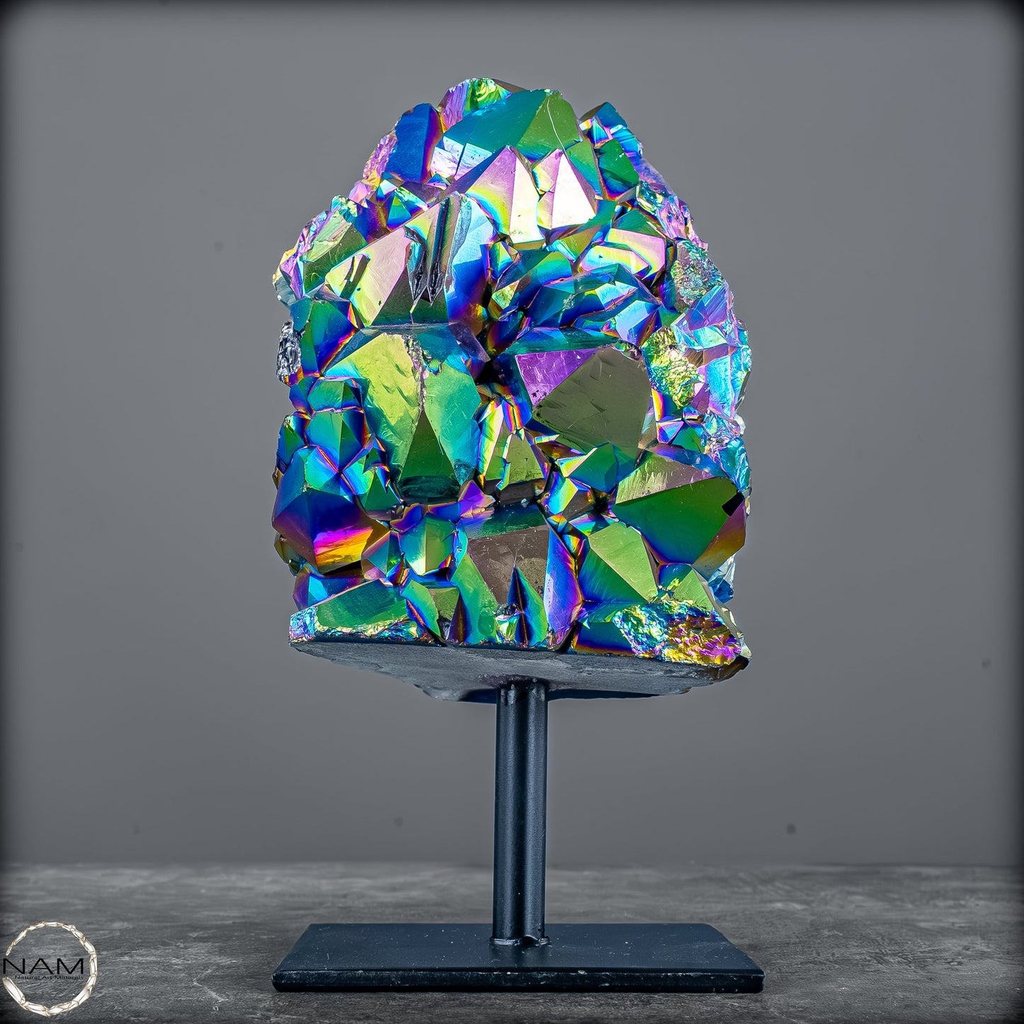 Kristall-Aura-Amethyst auf Ständer – 1377,44g