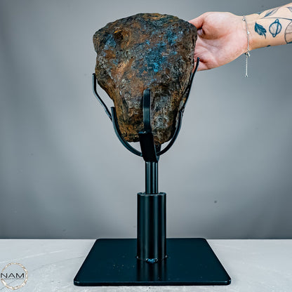Campo del Cielo Eisenmeteorit auf Ständer, Argentinien - 15452,69 g