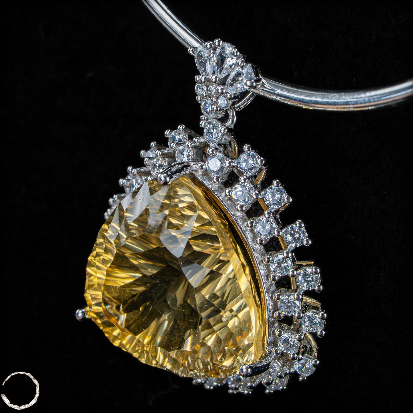 Citrin Anhänger aus 925er Silber Strahlende Eleganz - 7,81g 39,05ct