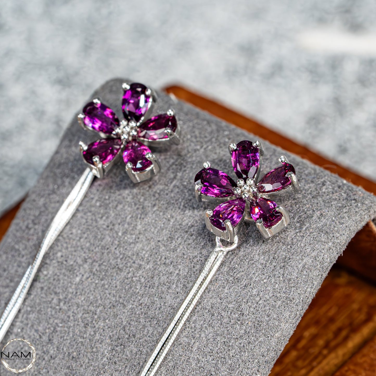 Florale Eleganz – Ohrringe mit natürlichen Padparadscha-Saphiren aus Tansania 3,16g  15,8ct