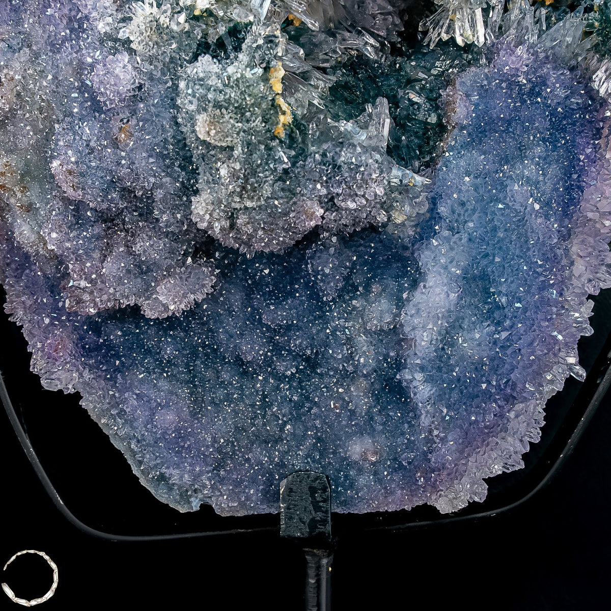 Spektakulärer Blumen-Amethyst auf Ständer – 1904,22g