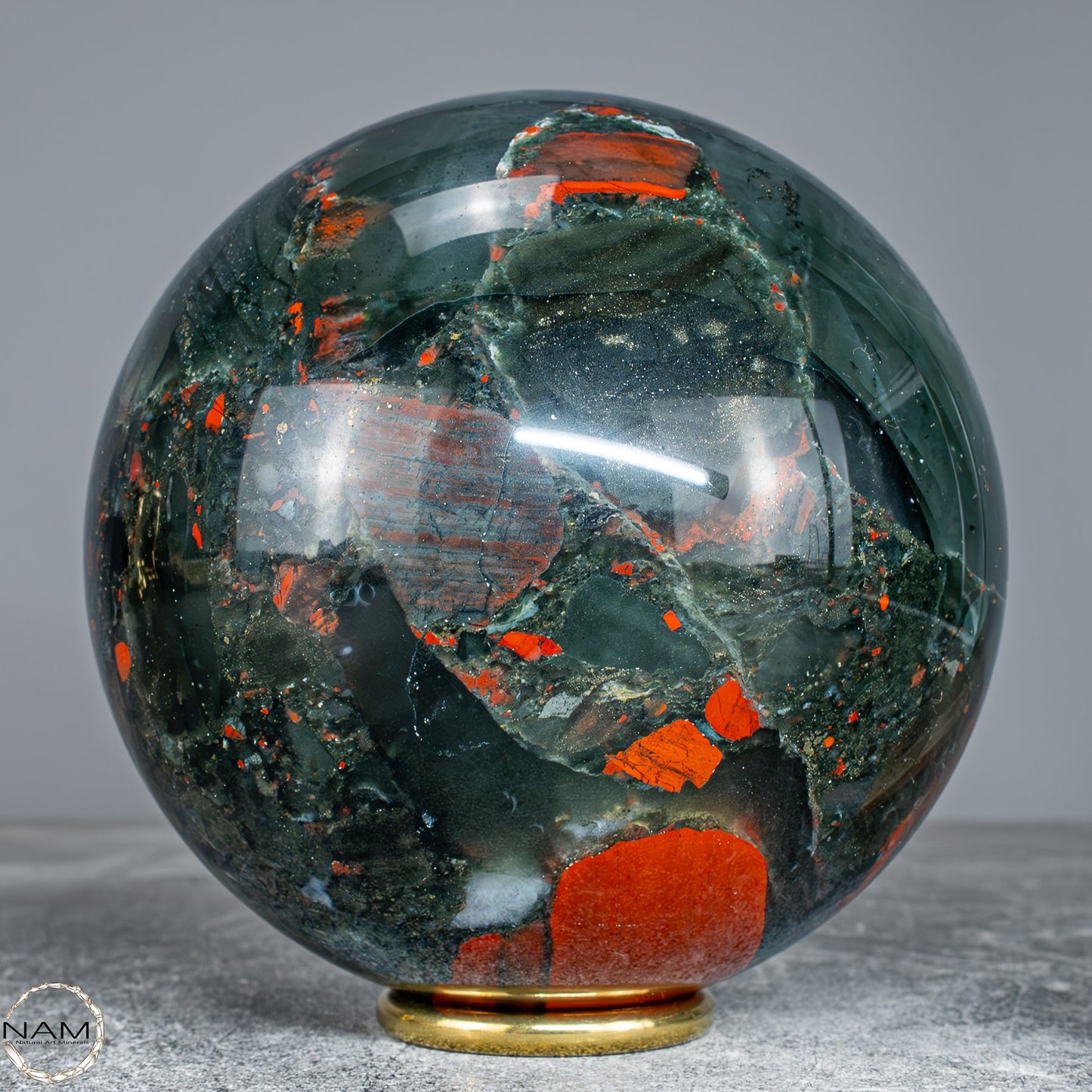 Natürliche Drachenblut-Jaspis Kugel aus Afrika -1799,31g