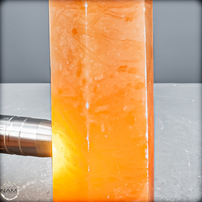 Natürlicher Orangencalcit Kristall-Obelisk - 897,56g