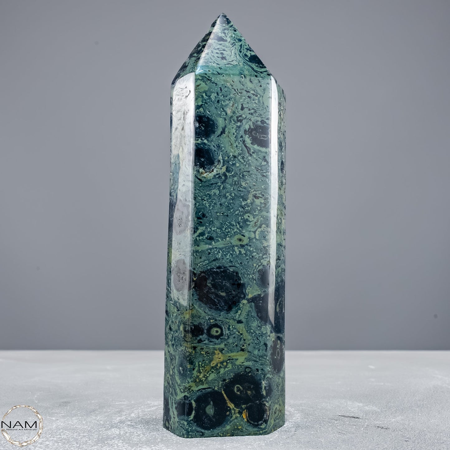 Natürlicher  Kambaba-Jaspis Obelisk - 605,46g