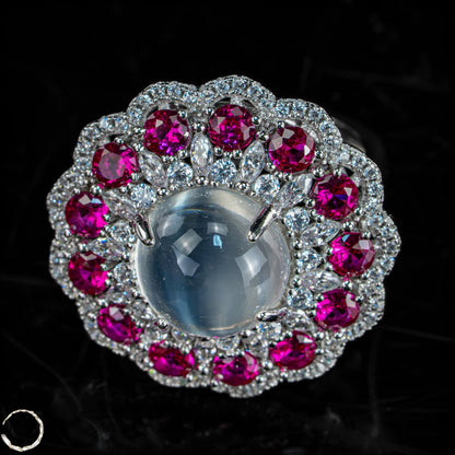 Exklusiver Rubin-Mondstein-Ring  –6,08g 30,4ct