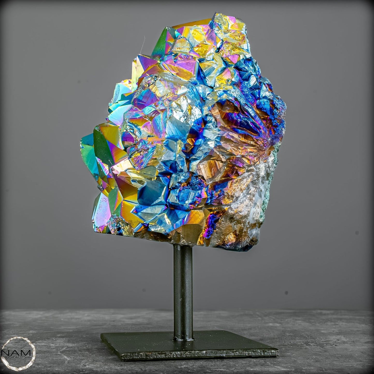 Kristall-Aura-Amethyst auf Ständer – 1377,44g