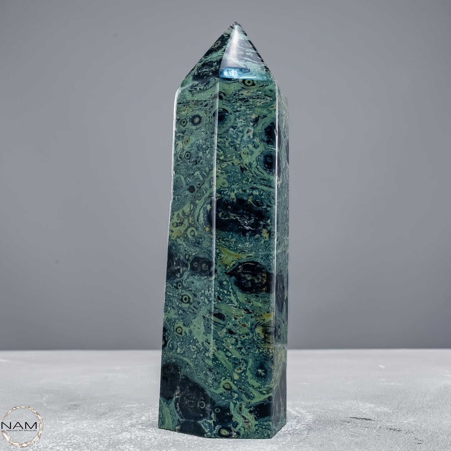 Natürlicher  Kambaba-Jaspis Obelisk - 605,46g