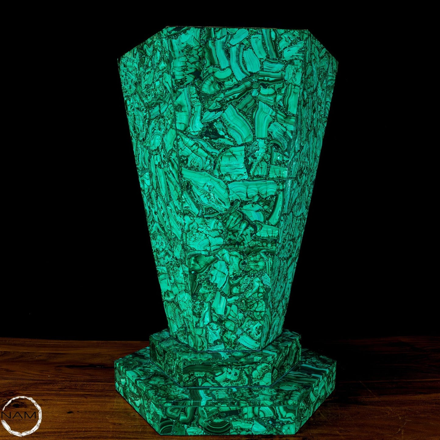 Sehr seltene große Malachit Vase aus dem Kongo – 15483,77g