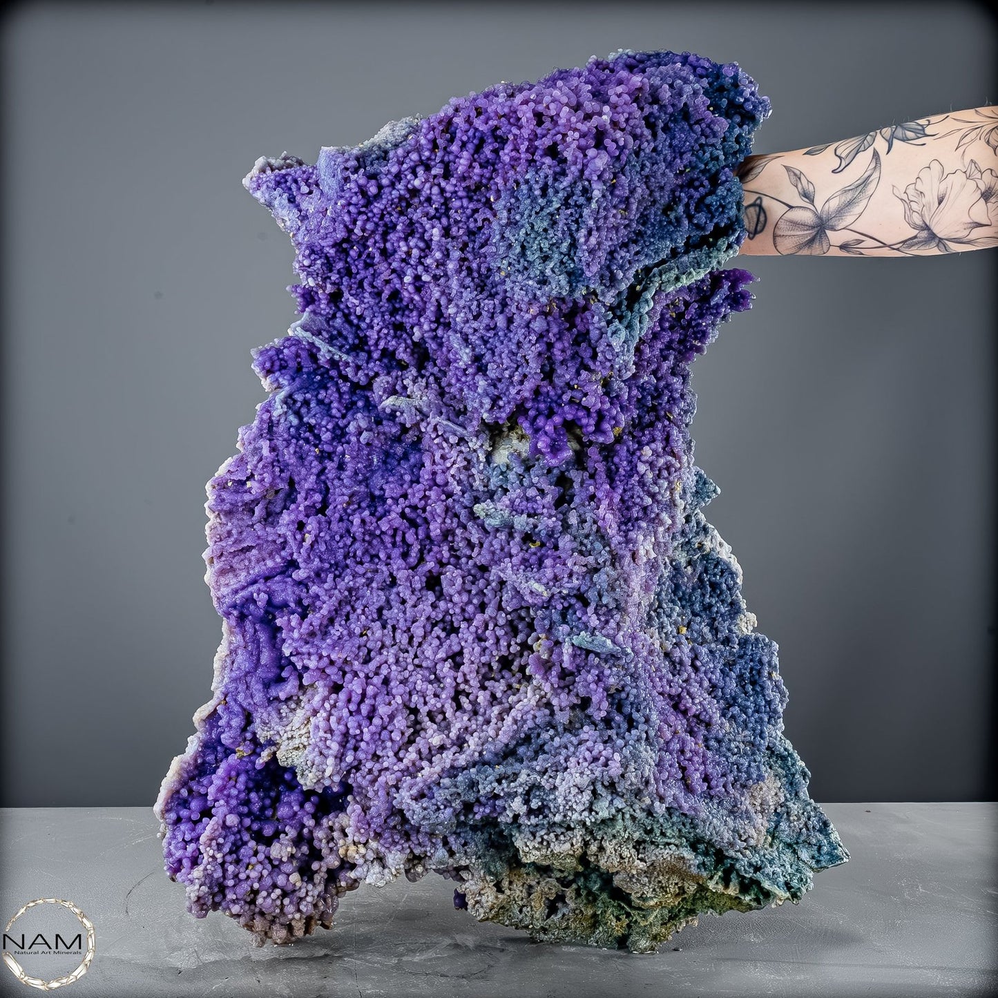 Natürliche Botroidale Chalcedon-Formation „Traubenachat“- 25807,99g