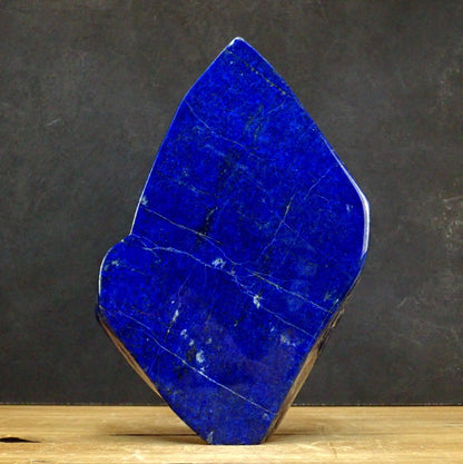 Königsblaue Lapislazuli-Freiform - 3964.42 g - 262×170×50 mm