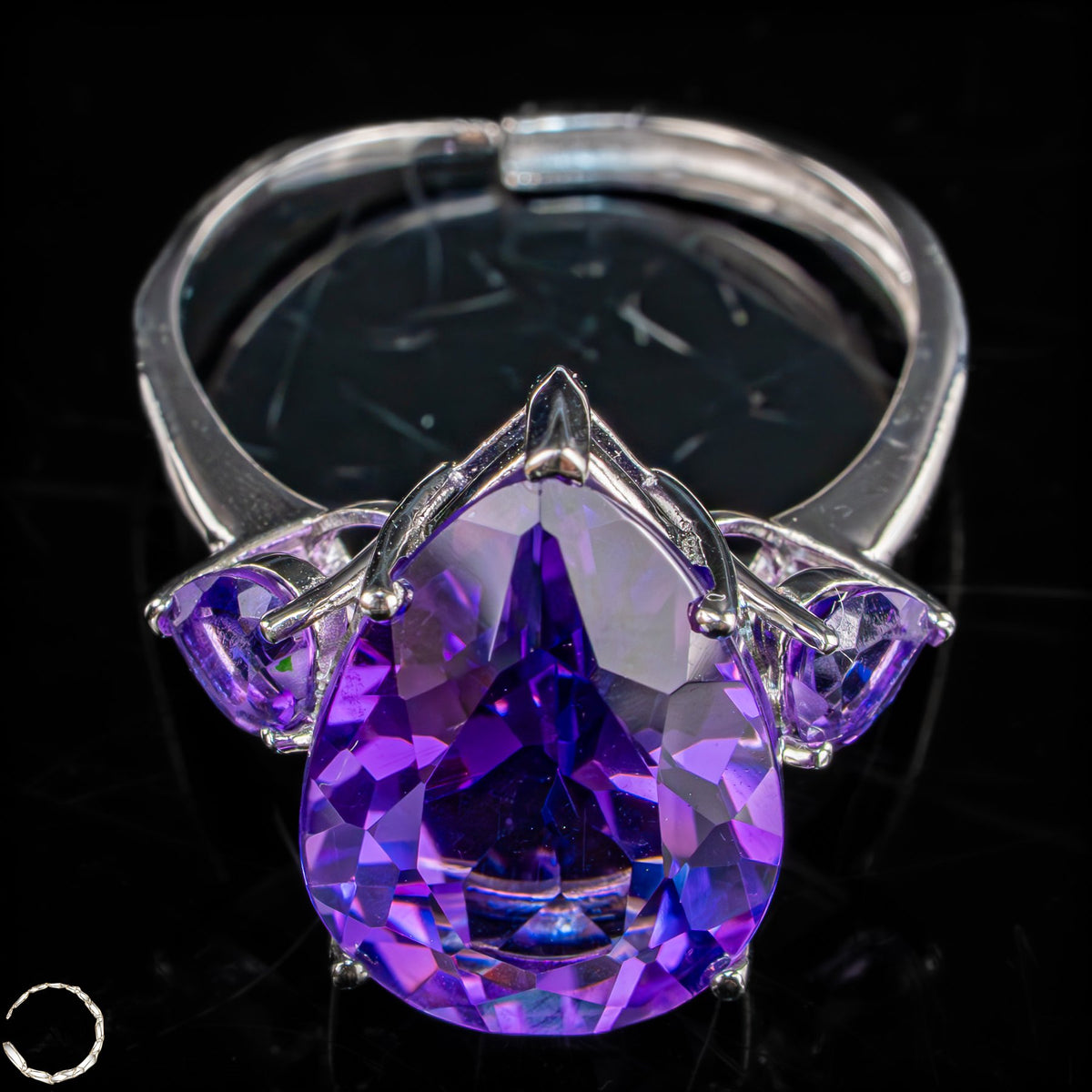 Einzigartiger Amethyst-Ring aus 925er Silber - 5,41g