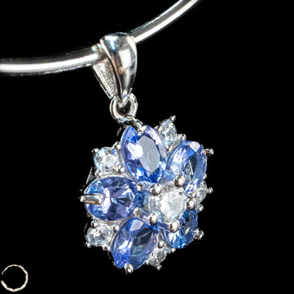 Königliches Blau – Edler Saphir-Anhänger aus 925er Silber -1,64g 8,2ct