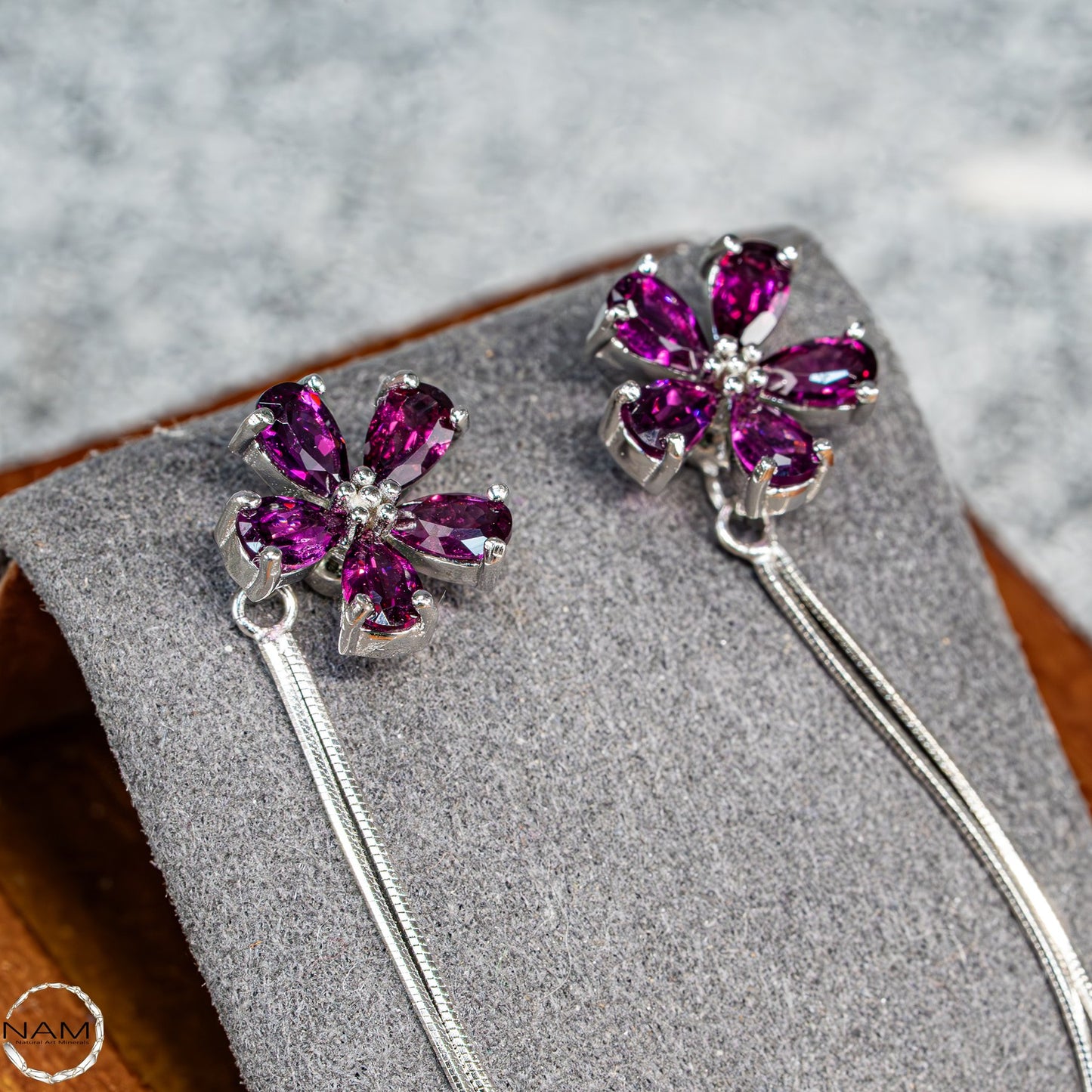 Florale Eleganz – Ohrringe mit natürlichen Padparadscha-Saphiren aus Tansania 3,16g  15,8ct