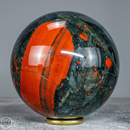 Natürliche Drachenblut-Jaspis Kugel aus Afrika -1799,31g