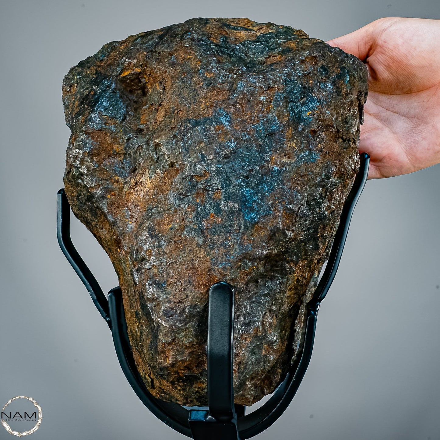 Campo del Cielo Eisenmeteorit auf Ständer, Argentinien - 15452,69 g