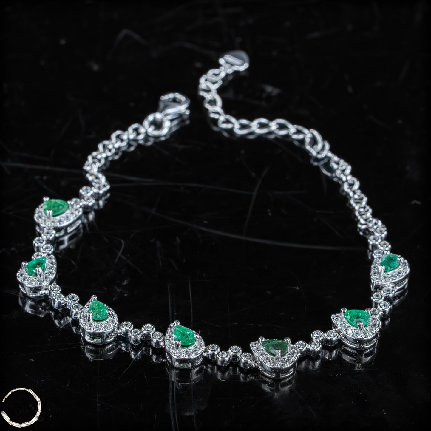 Elegantes Smaragd-Armkettchen - 5,71g 28,55ct