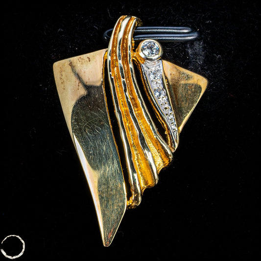 Goldene Eleganz – Moderner Anhänger mit funkelnden Diamanten 585 Gold aus Russland  3,83g  19,15ct