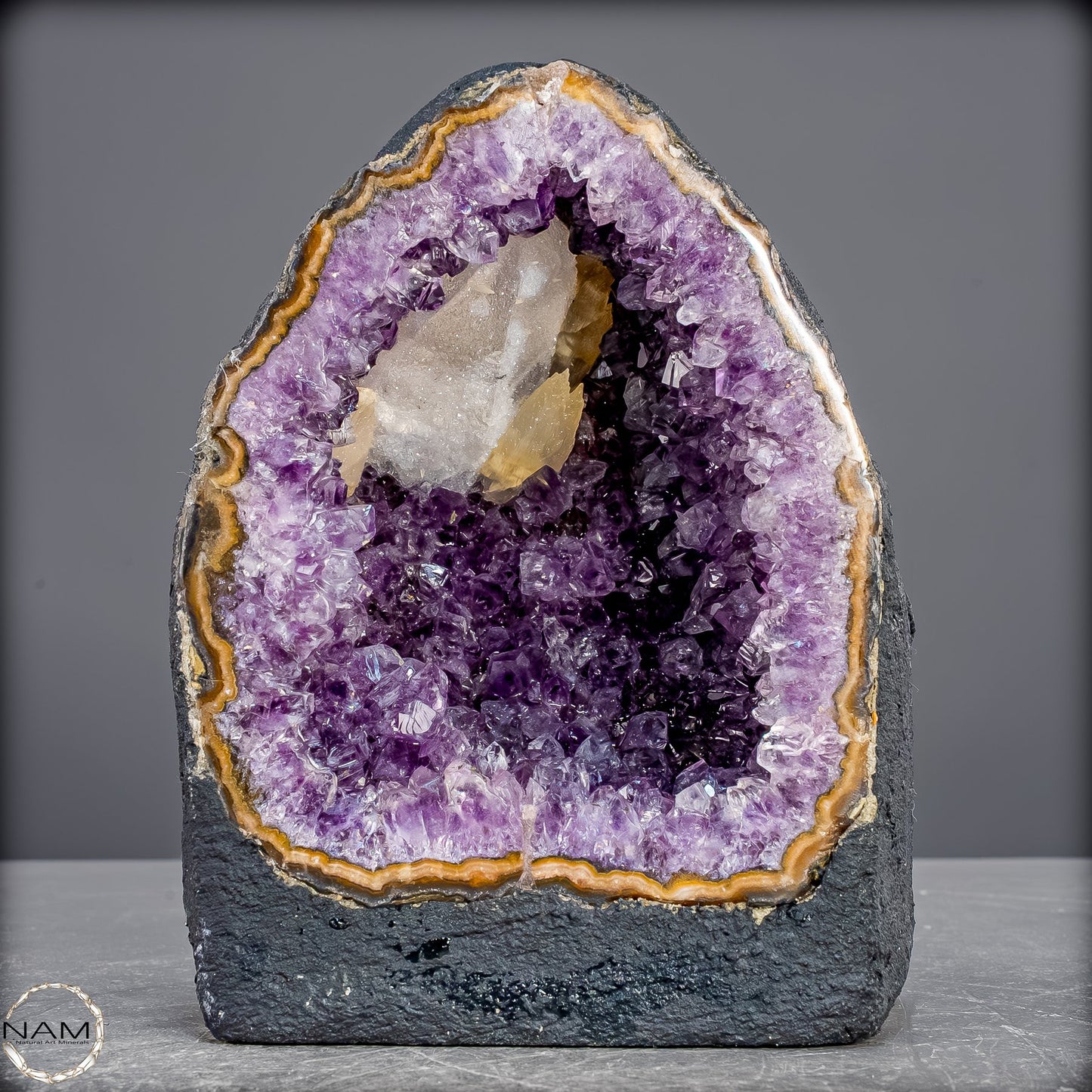 Amethyst-Druse mit Calcit aus Uruguay – 1626,45g