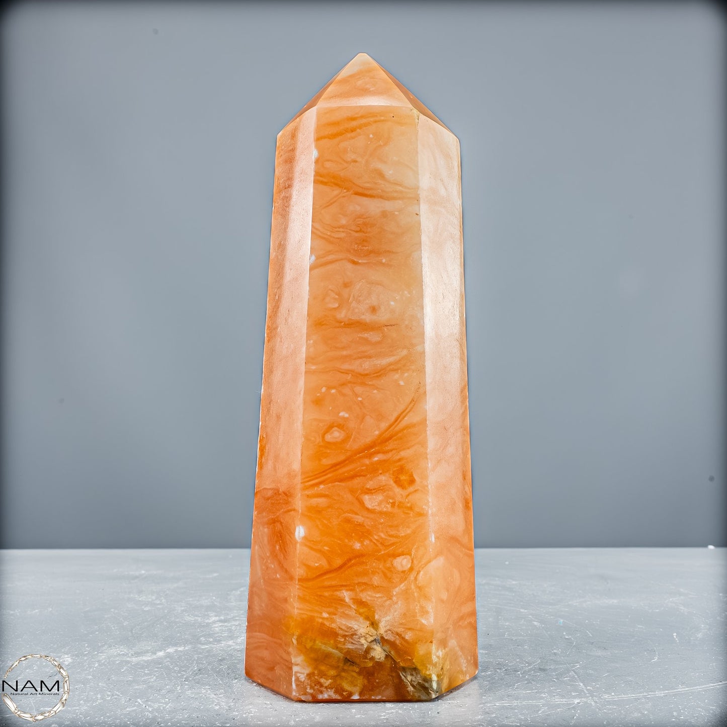 Natürlicher Orangencalcit Kristall-Obelisk - 897,56g