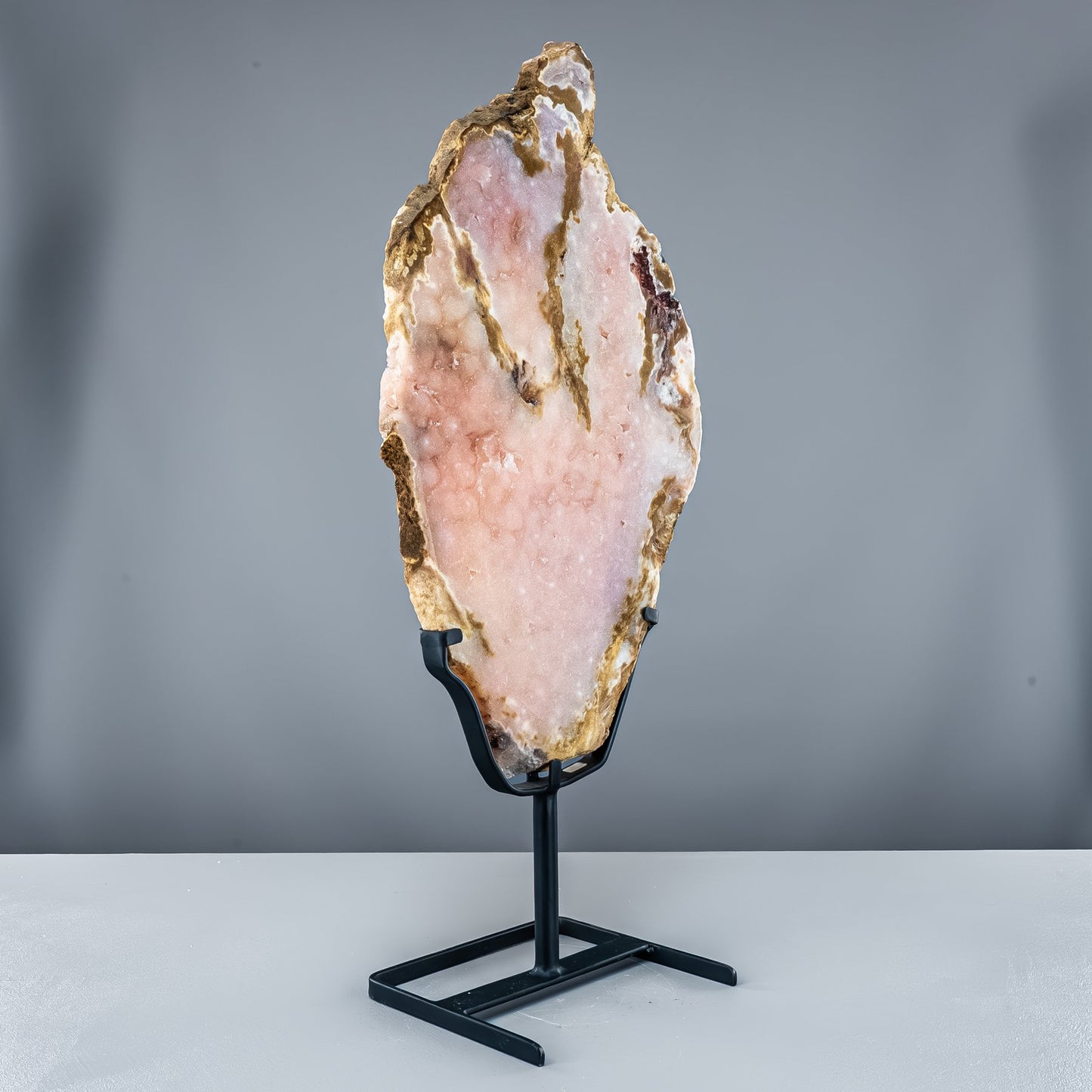 Natürliche Pinker Amethyst-Achat Scheibe auf Ständer -4865,33g