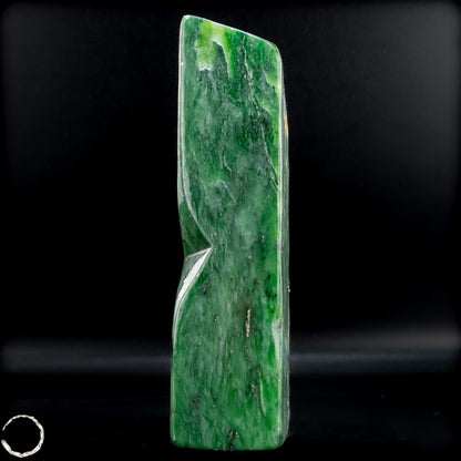 Natürliche Jade-Nephrit Freiform aus Burma - 803,15g