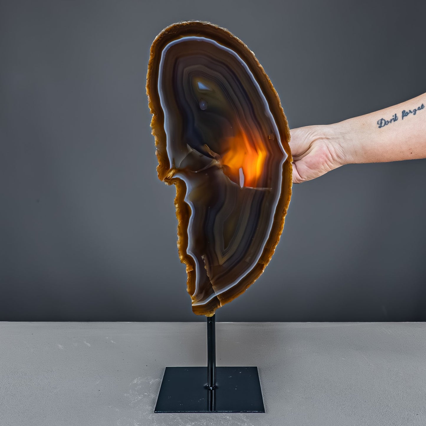Achat Scheibe  – auf Ständer aus Brasilien - 6402,45g