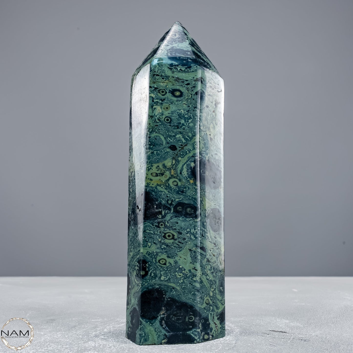 Natürlicher  Kambaba-Jaspis Obelisk - 605,46g