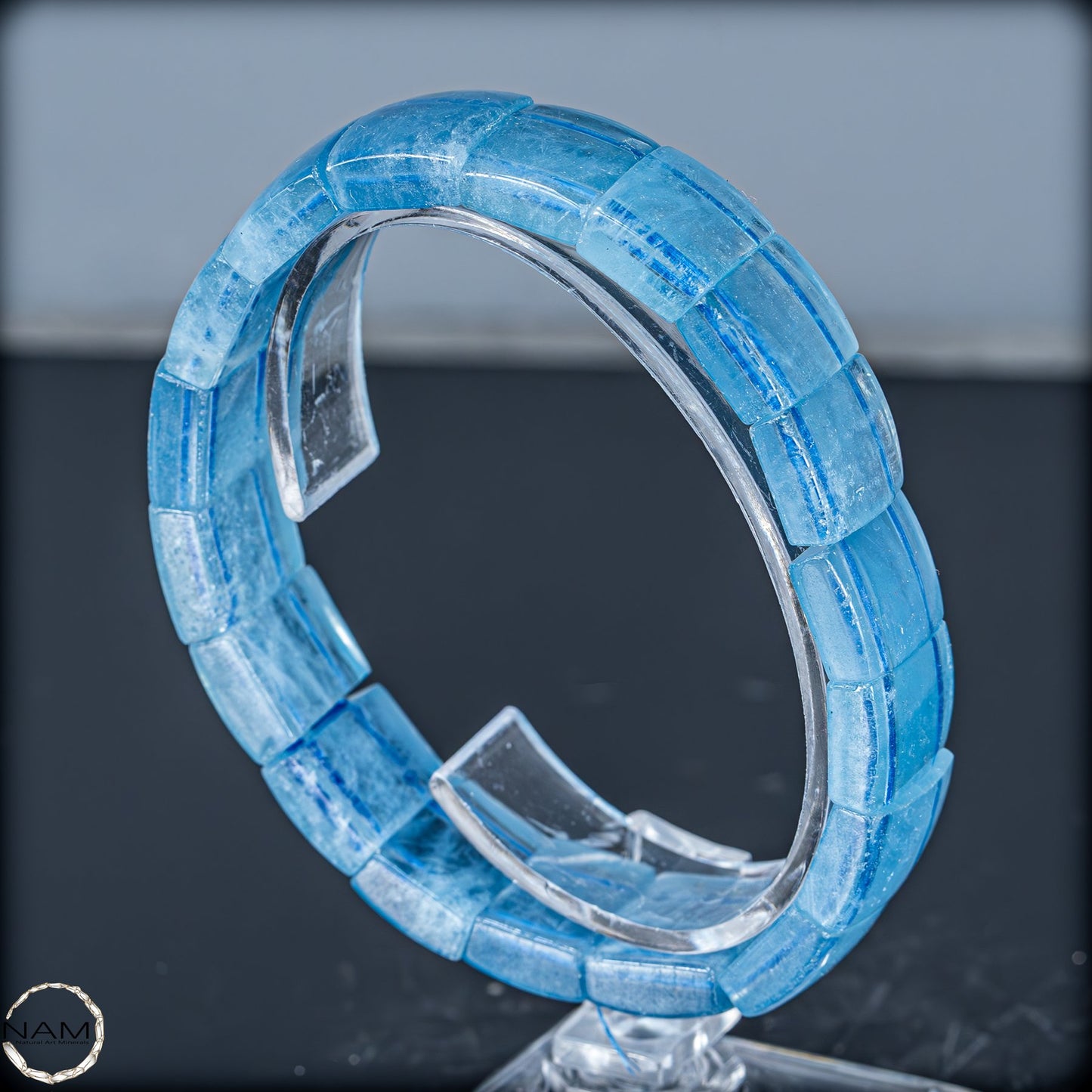 Eleganz in Blau – Aquamarin-Armband Afghanistan -