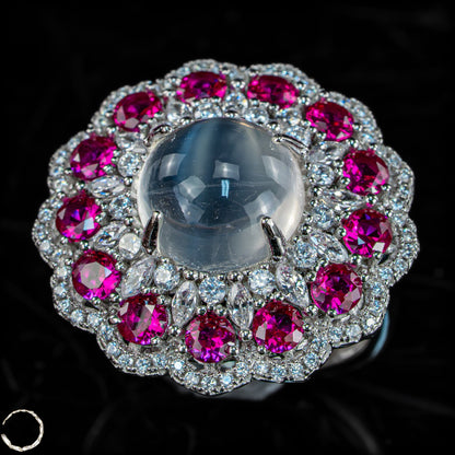 Exklusiver Rubin-Mondstein-Ring  –6,08g 30,4ct