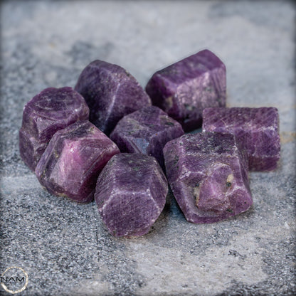 Lot Natürlicher Violetter Saphire aus Sri Lanka (selten) - 36,05g