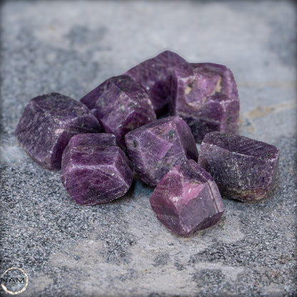 Lot Natürlicher Violetter Saphire aus Sri Lanka (selten) - 36,05g