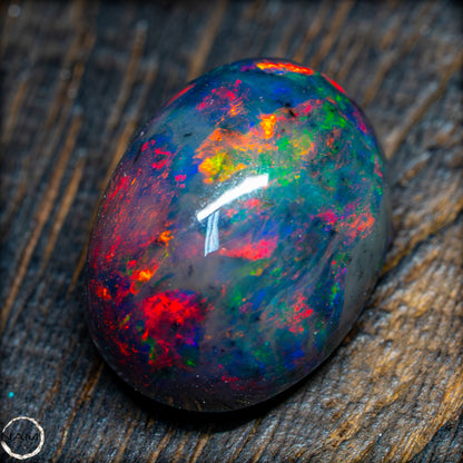 Großer AAA+ Schwarzer Opal Cabochon, 14,225ct - 2,845g