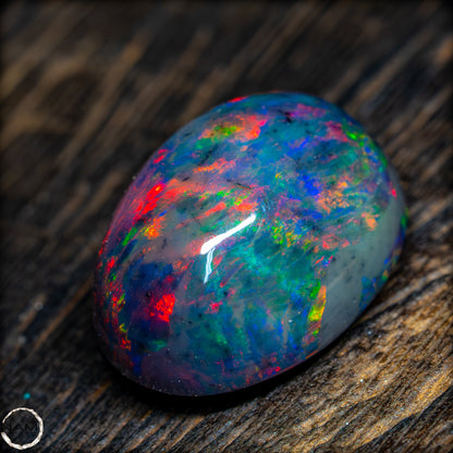 Großer AAA+ Schwarzer Opal Cabochon, 14,225ct - 2,845g