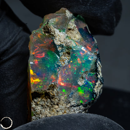 Welo-Opal – Ein atemberaubendes Feuerwerk 7,64g -38,2Ct