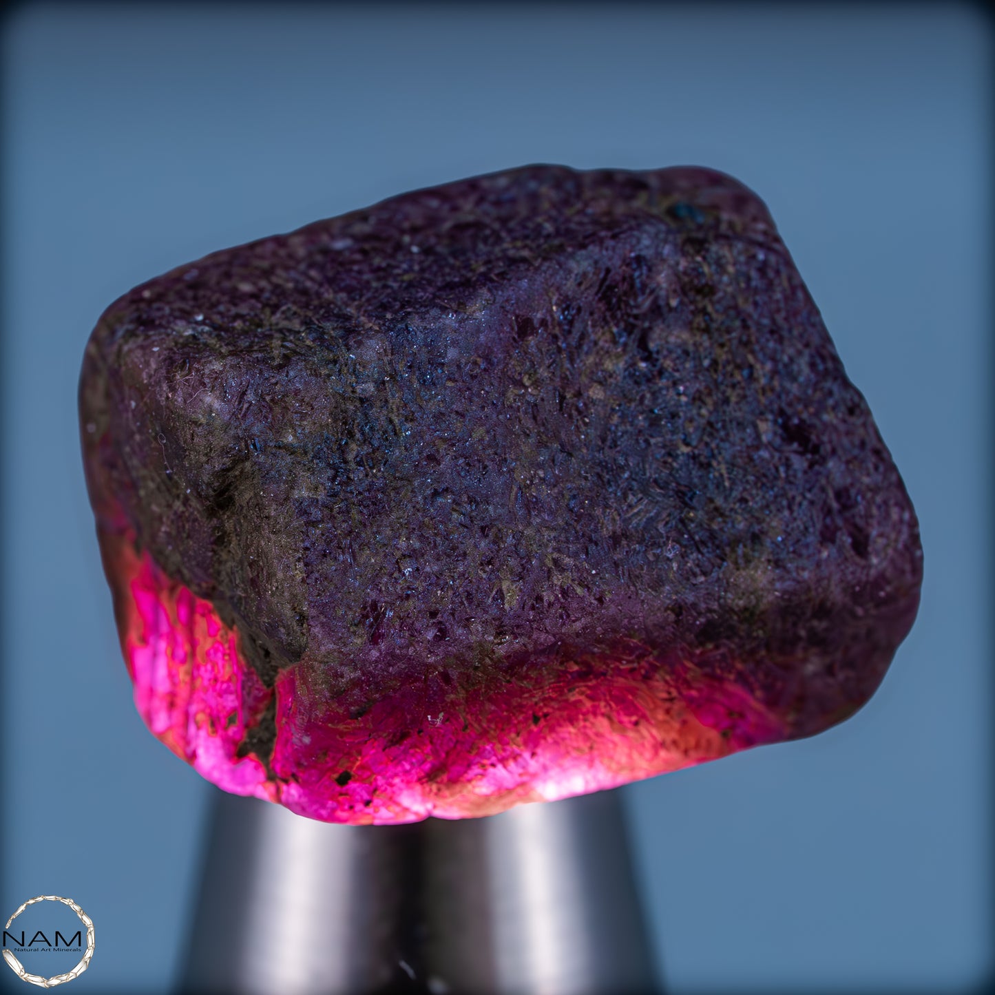 Seltener Padparadscha Farbener Saphirekristall aus Tansania - 13,56g - 67,80ct