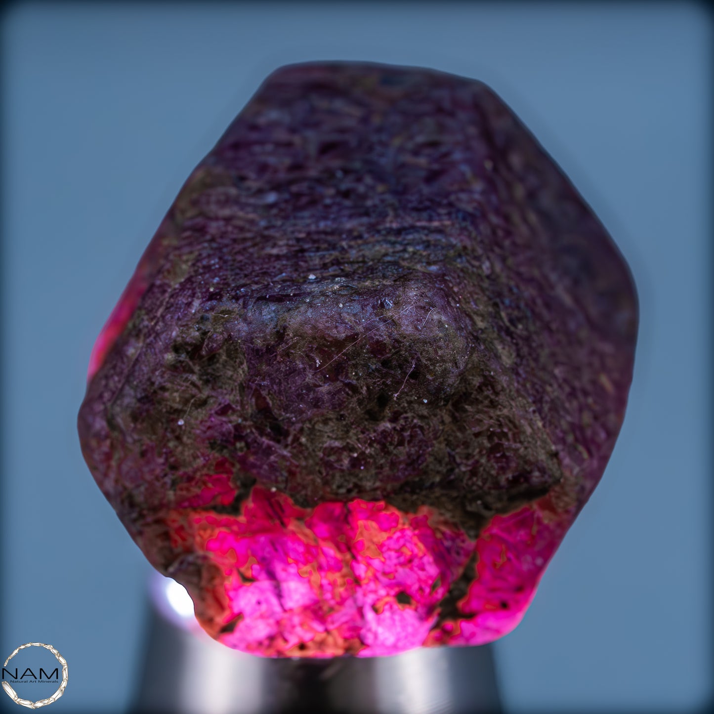Seltener Padparadscha Farbener Saphirekristall aus Tansania - 13,56g - 67,80ct
