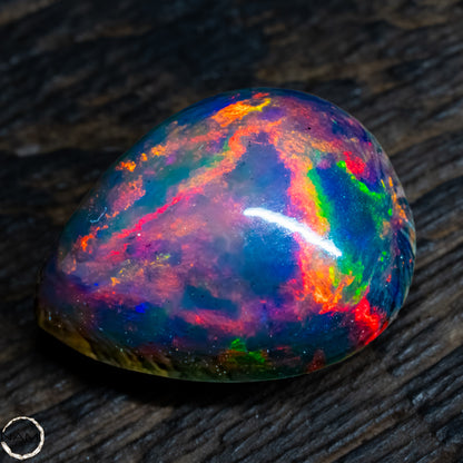 Großer Schwarzer Opal Cabochon - 1,34g -6,7Ct