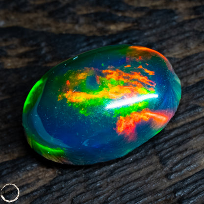 Großer Schwarzer Opal Cabochon -  0,51g - 2,55Ct