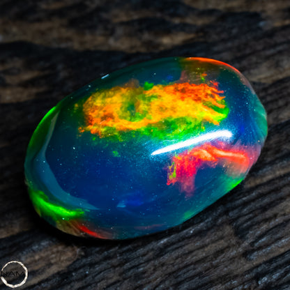 Großer Schwarzer Opal Cabochon -  0,51g - 2,55Ct