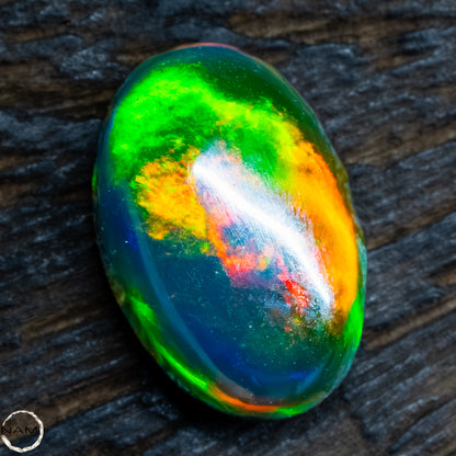 Großer Schwarzer Opal Cabochon -  0,51g - 2,55Ct