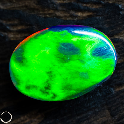 Großer Schwarzer Opal Cabochon -  0,51g - 2,55Ct