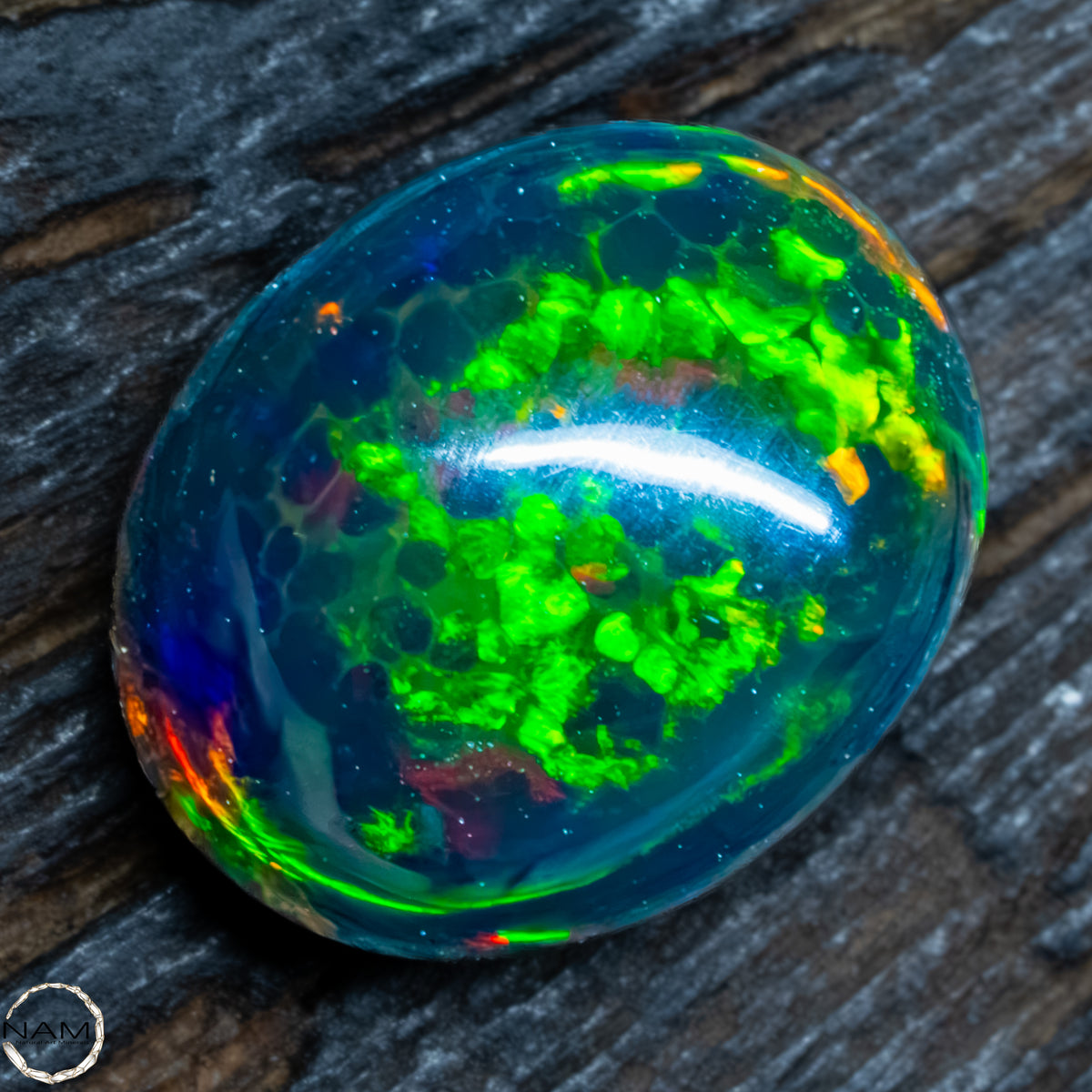 Großer Schwarzer Opal Cabochon -  0,32g -1,6Ct